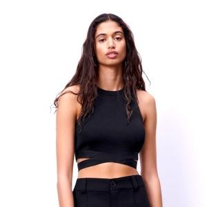 NEW!! Zara Cut Out Knit Top (Black & Peach) Size S